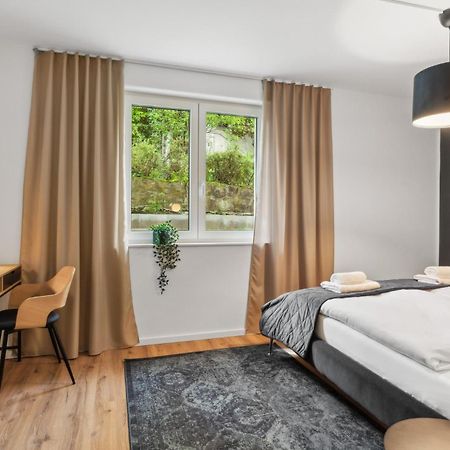 Deluxe Apartment In Bielefeld City Mit Parkplatz Und Terrasse Exterior photo